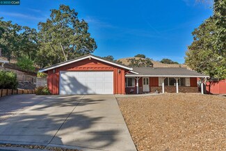 3260 Silverado Ct, Lafayette, CA 94549