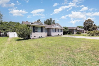 9138 Wildwood Place, Murrells Inlet, SC 29576