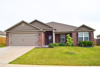 2407 Maplewood Ave, Lowell, AR 72745
