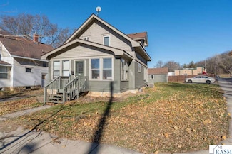 610 E Vine St, Mankato, MN 56001
