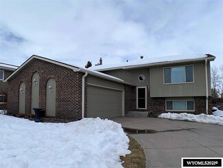 25 14th St, Wheatland, WY 82201