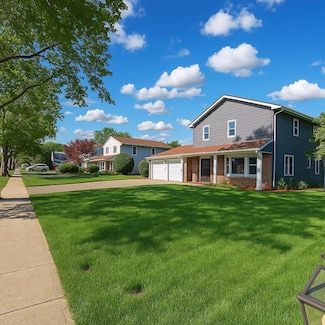 92 Nottingham Rd, New Hyde Park, NY 11040
