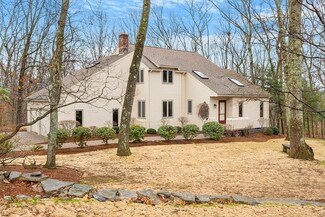 11 Pheasant Hill Rd, Hopkinton, MA 01748
