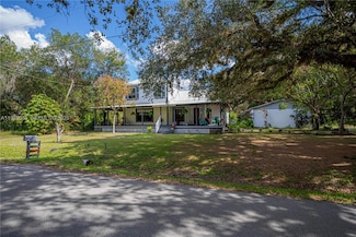 105 S Oak St, Labelle, FL 33935