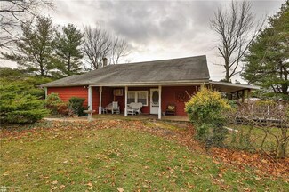 258 Oak St, Wind Gap, PA 18091