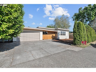 1730 SE 96th Ave, Portland, OR 97216