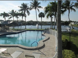 4540 NW 69th St Unit J-05, Coconut Creek, FL 33073