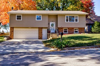 350 Lynne Dr, Nevada, IA 50201