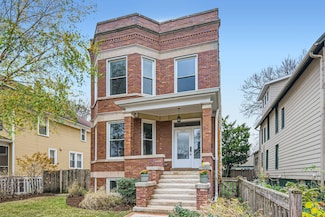 930 Sherman Ave, Evanston, IL 60202