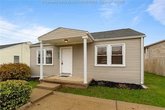 1320 E Pea Ridge Rd, Huntington, WV 25705
