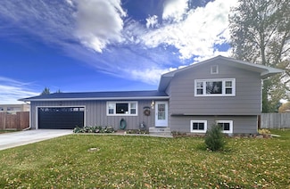 86 Wyoming St, Lovell, WY 82431