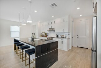 27824 Marquee Dr, Valencia, CA 91381