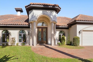 4937 Oxford Dr, Sarasota, FL 34242