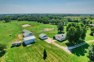 1404 Lake Rd, Ottumwa, IA 52501