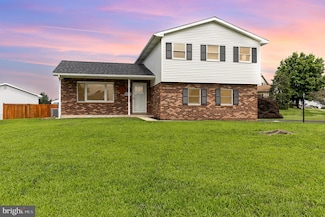 929 Sycamore Ln, Lebanon, PA 17046