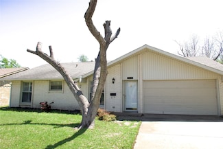 914 Rockledge Dr, Garland, TX 75043