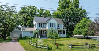 19 Maple St, Essex Junction, VT 05452