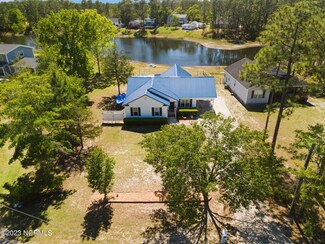 2447 Frink Lake Dr, Southport, NC 28461