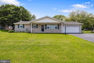 195 Zions View Rd, Manchester, PA 17345