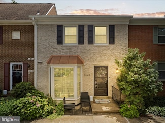 2643 Centennial Ct, Alexandria, VA 22311