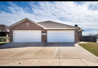 456 Canvas Ct, Crowley, TX 76036