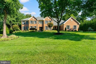 12834 Parapet Way, Herndon, VA 20171