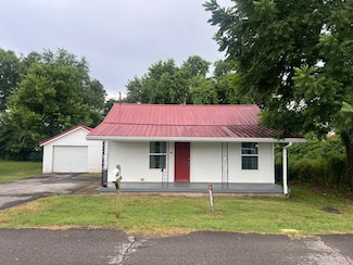 211 W Lyons St, Gallatin, TN 37066