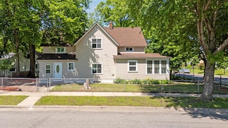 1085 Jackson St, Saint Paul, MN 55117