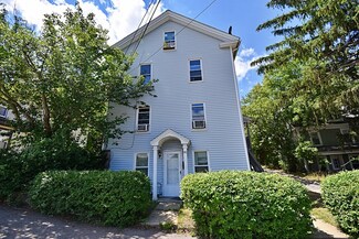 40 Maple St, Spencer, MA 01562