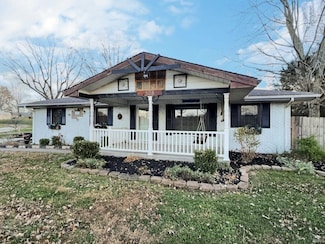 508 E Broadway St, Loogootee, IN 47553