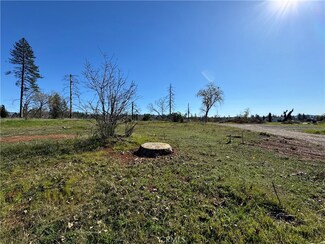 5264 Edgewood Ln, Paradise, CA 95969