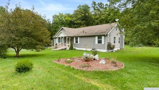 674 Green Lake Rd, Catskill, NY 12414