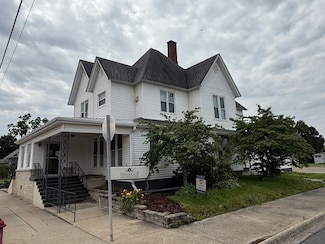 200 S Walnut St, Carmi, IL 62821