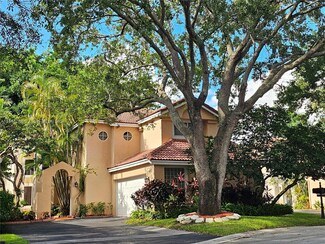 10019 NW 5th St, Plantation, FL 33324