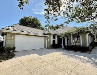124 NW Bentley Cir, Port Saint Lucie, FL 34986