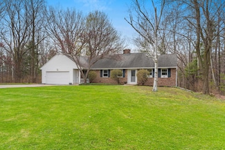 2760 Klondike Rd, Green Bay, WI 54311