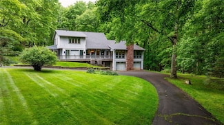 124 Oak Ln, Mars, PA 16046