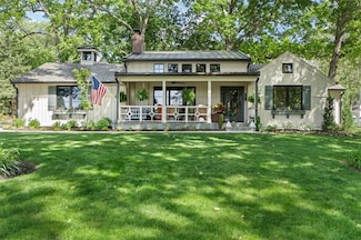 3605 W 71st St, Prairie Village, KS 66208