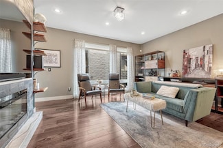2432 N Washington St, Denver, CO 80205