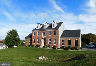 12808 Applegrove Ln, Waynesboro, PA 17268