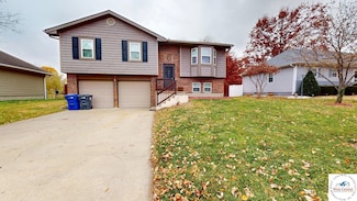 832 Brentwood Ave, Sedalia, MO 65301