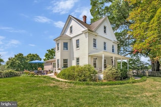 2090 Clearview Dr, Owings, MD 20736