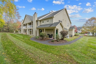 2608 Pipers Ct, Baldwinsville, NY 13027