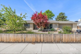 8831 W Westbrook Dr, Boise, ID 83704