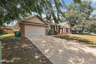 125 Brackish Place, Ocean Springs, MS 39564