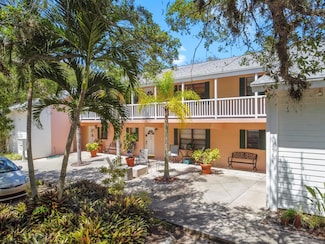 777 Turtle Cove Ln Unit 203 (2f), Vero Beach, FL 32963