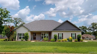 300 Poplar Dr, Enterprise, AL 36330