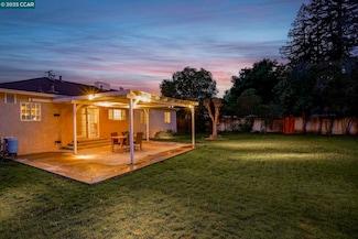 1551 Orange St, Concord, CA 94518