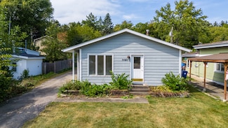 1420 N Harrison St, Algonquin, IL 60102