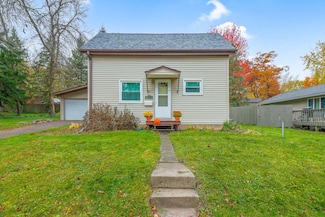 659 Park Ave, New Richmond, WI 54017